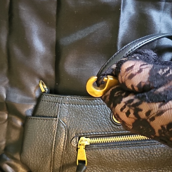 Tory Burch Black Leather Crossbody Bag EUC w/ Dust Bag! - Picture 12 of 14